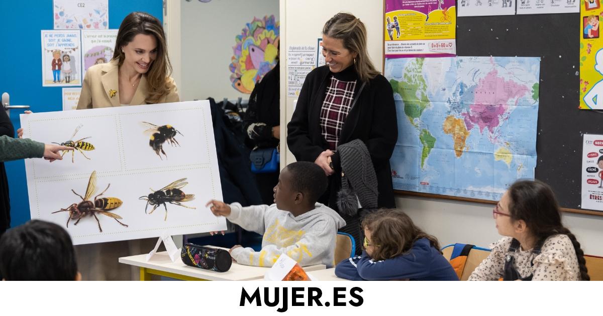Angelina Jolie educates the little ones about “the love” of bees